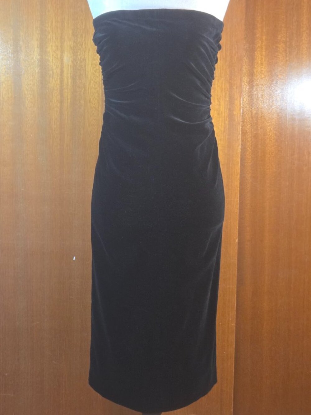 Vintage Y2K Theory Bergdorf Goodman Black Velvet Strapless Ruched Midi Dress - 0